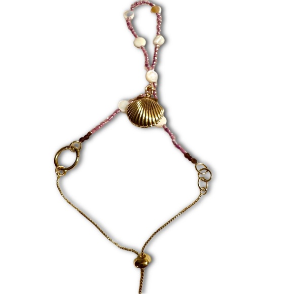 Sea Shell Locket Beaded Hand chain - Picture 11 of 14